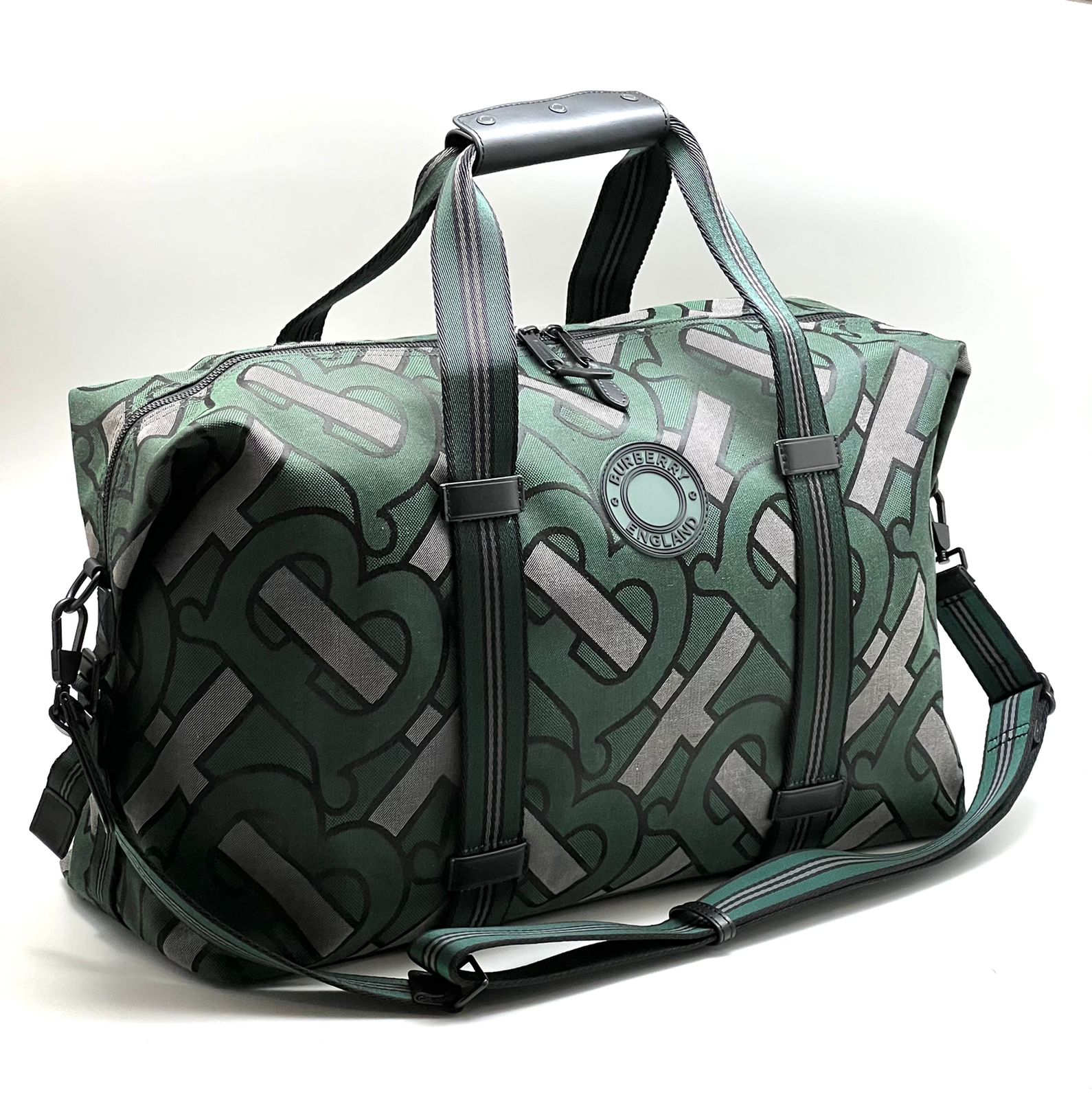 burberry-dorozhnaya-sumka-tekstil-monogramma-zelenaya-kruglyj-logotip.jpg BURBERRY дорожная сумка текстиль монограмма зеленая круглый логотип — изображение 1