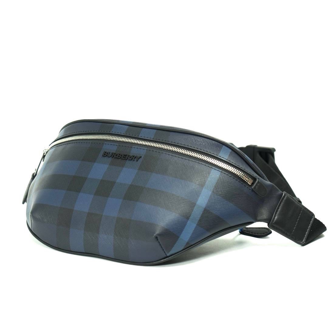 burberry-poyasnaya-sumka-iz-kanvy-v-kletku-iz-kollekczii-2023-sinyaya.jpg BURBERRY поясная сумка из канвы в клетку из коллекции 2023 синяя — изображение 1