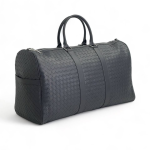 BV дорожная сумка 60 см крупное плетение теленок черная c боковыми карманами и дополнительным кошельком