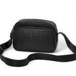 BV мессенджер теленок маленькая с наружным овальным карманом на молнии