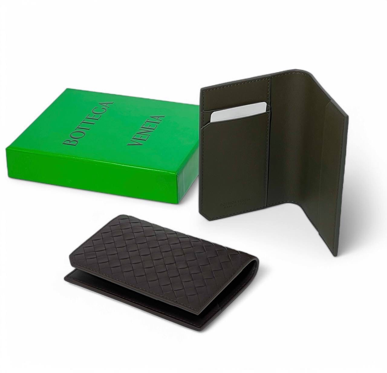 bv-oblozhka-na-pasport-iz-telenka-obrezannyj-ugol-korichnevaya.jpg BV обложка на паспорт из теленка обрезанный угол коричневая — изображение 1