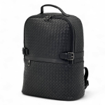 BV рюкзак с пряжками по бокам черный теленок