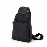 BV слинг черный теленок с наружным карманом на молнии