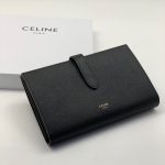 CELINE кошелек зернистая кожа хлястик на кнопке черный