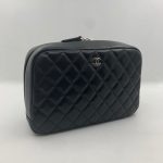 CHANEL клатч на молнии 22 см гладкая кожа в клетку черный фурнитура серебро