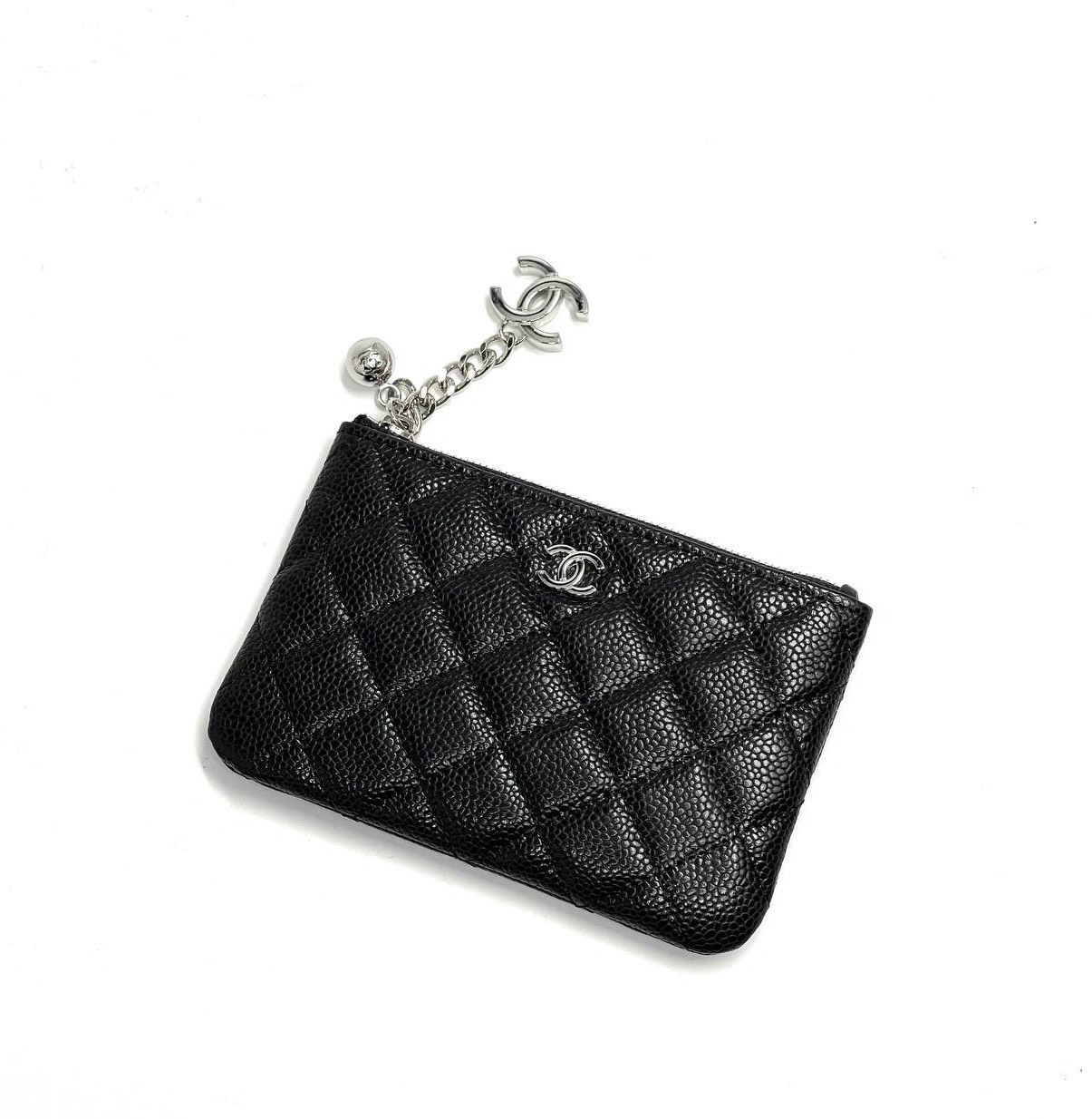 chanel-klyuchnicza-chernaya-ikra-serebro.jpg CHANEL ключница черная икра серебро — изображение 1