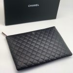 CHANEL папка на молнии кожа Caviar в клетку черная фурнитура серебро