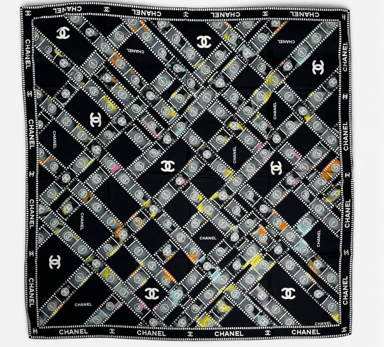 chanel-platok-kashemir-i-shelk-chernyj-2.jpg CHANEL платок кашемир и шелк черный — изображение 1