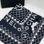 CHANEL платок пиксели черный