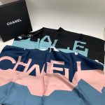 CHANEL платок розовая надпись синий