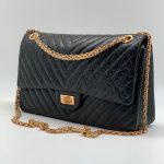 CHANEL сумка 2.55 жеваная кожа в полоску 28 см черная фурнитура золото