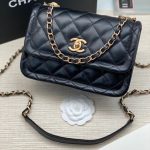 CHANEL сумка из черной гладкой кожи с твердым клапаном прямоугольня
