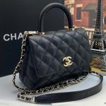 CHANEL сумка-конверт 18 см черная зернистая кожа  с твердой ручкой