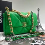 CHANEL сумка-конверт 30 см цвет зеленый