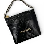 CHANEL сумка мешок 22 черная лак золото