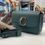 CHLOE сумка гладкая кожа с клапаном золотая "С" зеленая