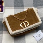 DIOR сумка коричневая из бархата с овчиной по краю с клапаном