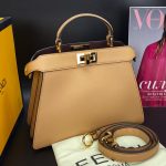 FENDI сумка PEEKABOO 25 cм бежевая фурнитура золото