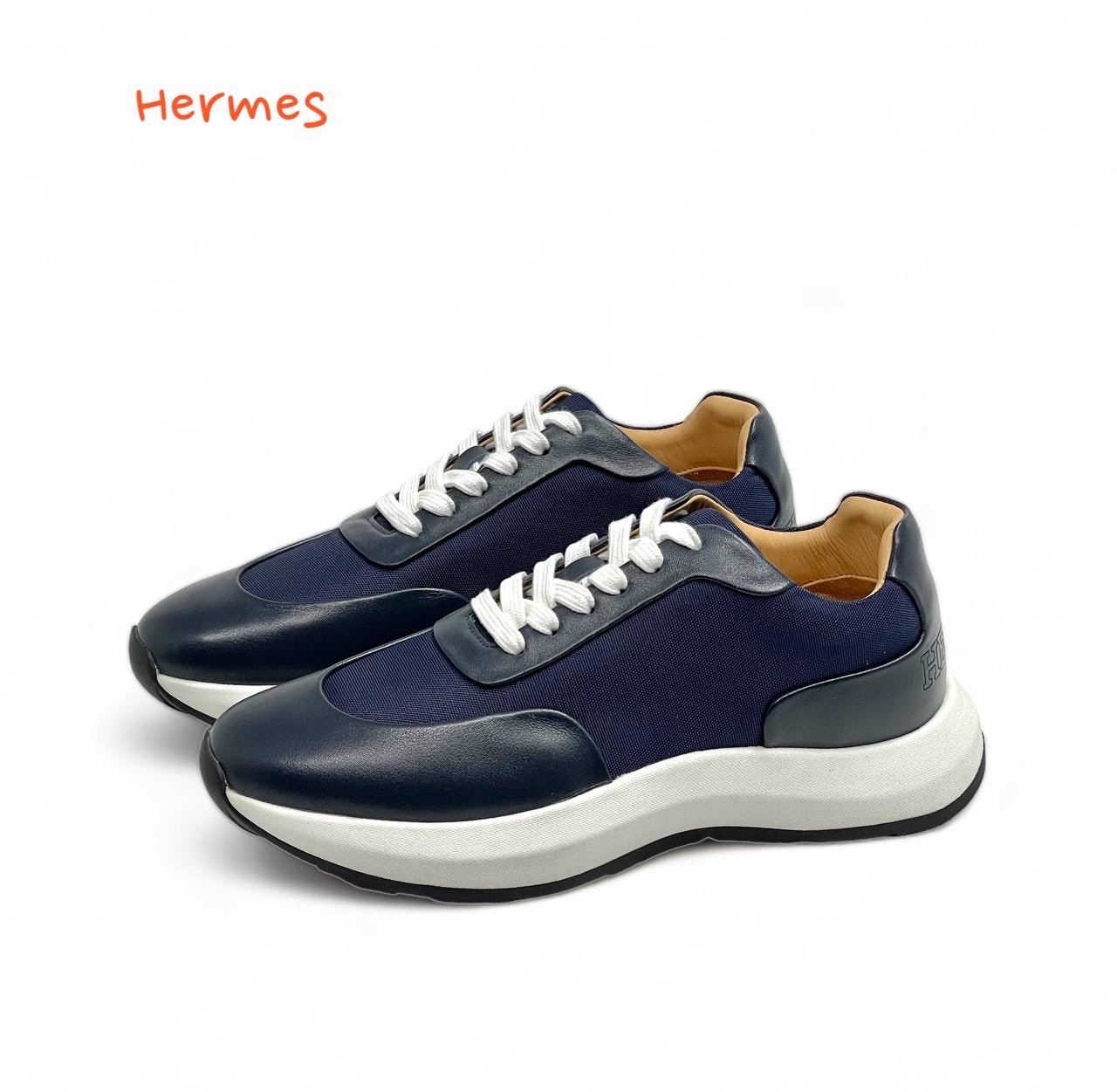 hermes-krossovki-sinie-kozha-i-tkan-belaya-podoshva.jpg HERMES кроссовки синие кожа и ткань белая подошва — изображение 1