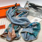 HERMES платок голубой, рисунок "город востока"
