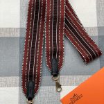 HERMES ремень для сумки текстиль коричневый белая строчка фурнитура золото