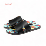 HERMES шлепанцы H черные цветная стелька
