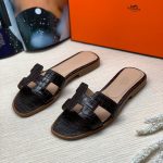 HERMES шлепанцы крокодил H коричневые