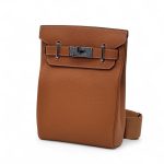 HERMES Слинг коричневый с 2 хлястиками и фирменным замком