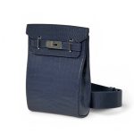 HERMES слинг синий из кожи крокодила с 2 хлястиками и фирменным замком