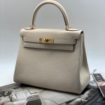 HERMES сумка Kelly кожа того 28 см кремовая фурнитура золото