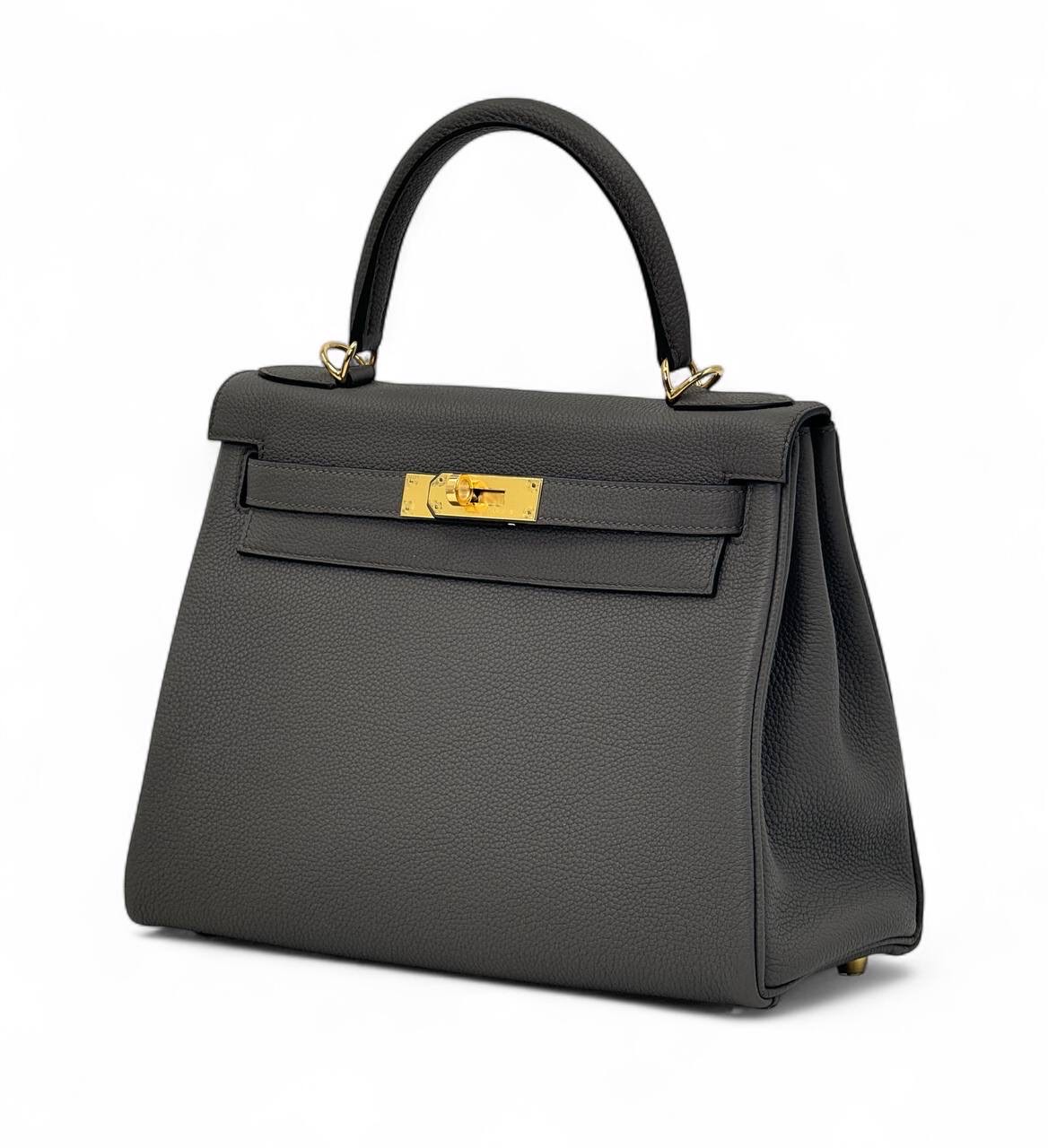 hermes-sumka-kelly-kozha-togo-28-sm-seraya-furnitura-zoloto-1.jpg HERMES сумка Kelly кожа Того 28 см серая фурнитура золото — изображение 1