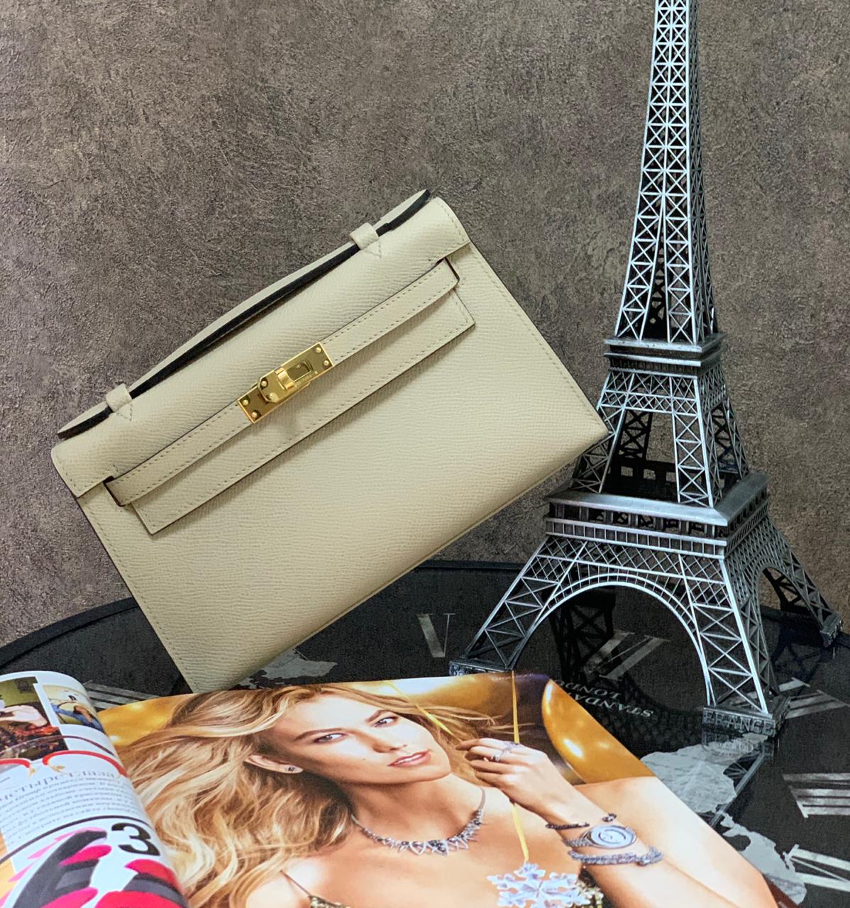 hermes-sumka-kelly-pochette-kozha-epsom-22-sm-bezhevaya-furnitura-zoloto.jpg HERMES сумка Kelly Pochette кожа Эпсом 22 см бежевая фурнитура золото — изображение 1