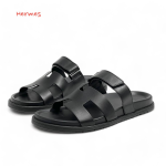 HERMES Тапочки черные гладкая кожа с застежкой