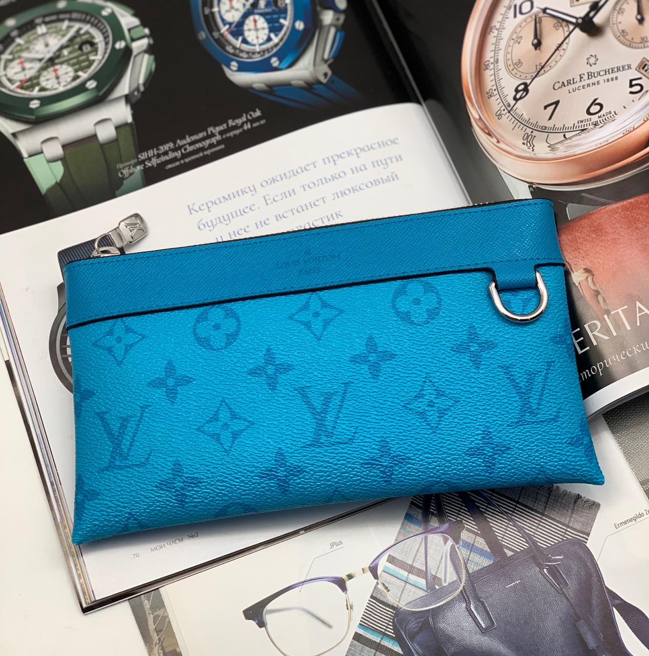 lv-borsetka-golubaya-monogramma.jpg LV борсетка голубая монограмма — изображение 1