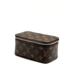 LV борсетка Packing Cube коричневая монограмма маленькая