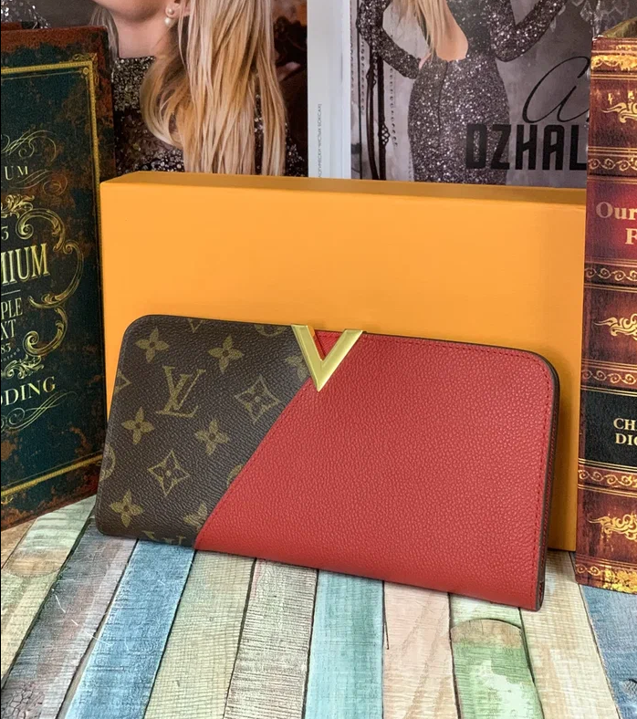 lv-koshelek-kimono-kozha-togo-krasnyj-korichnevaya-monogramma.png LV кошелек Kimono кожа Того красный + коричневая монограмма — изображение 1