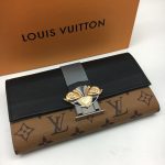 LV кошелек коричневая монограмма с черным кожаным клапаном