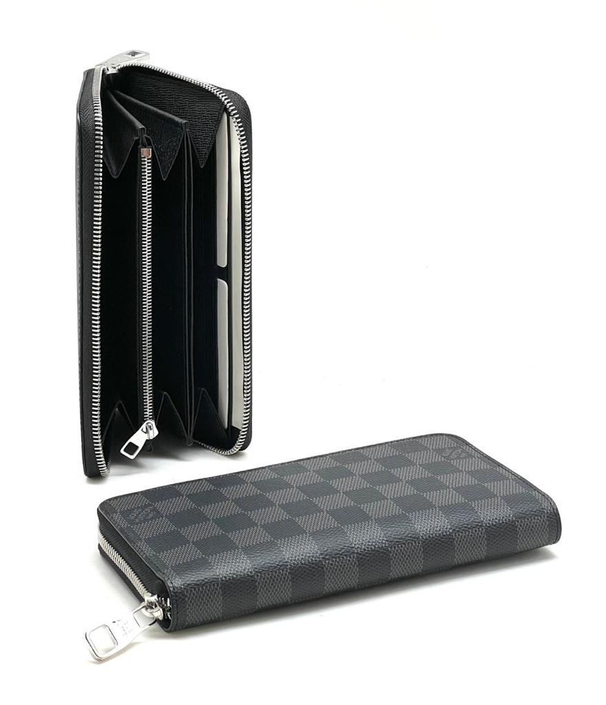 lv-koshelek-srednij-seraya-shashka.jpg LV кошелек средний серая шашка — изображение 1