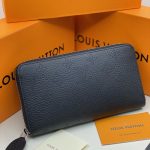 LV кошелек Zippy кожа Того с перфорацией монограммы черный