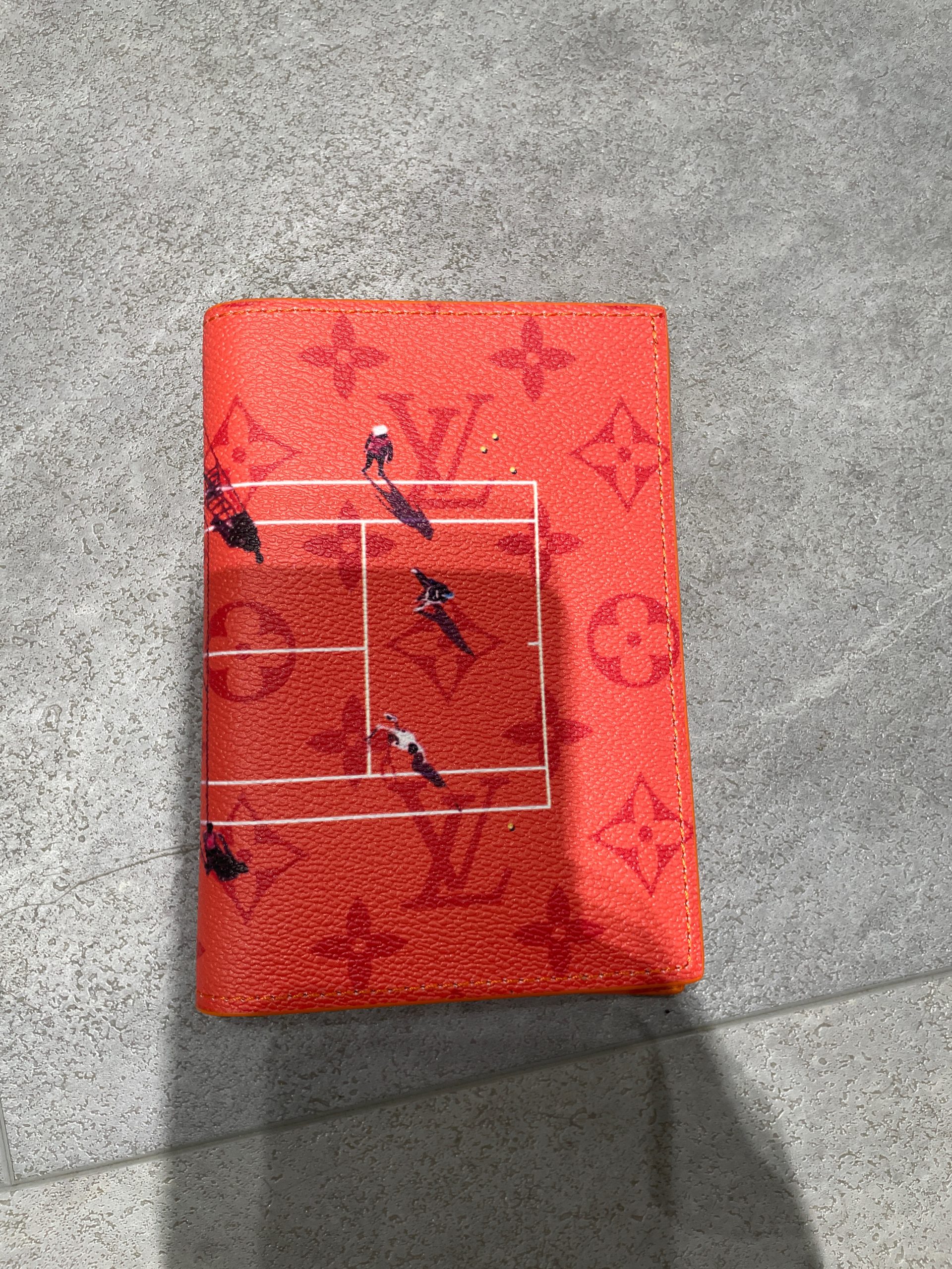 lv-oblozhka-dlya-pasporta-ornzhevaya.jpg LV обложка для паспорта орнжевая — изображение 1