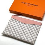 LV папка розовая кожа белая шашка золото