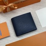 LV портмоне синее TAIGA с монетницей, тисненный логотип в углу