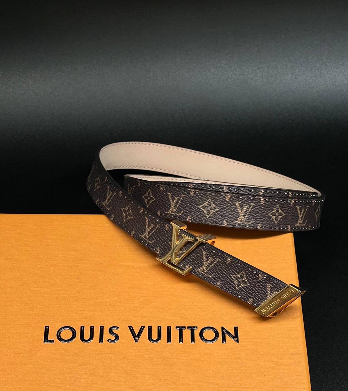 lv-remen-20-mm-tonkij-korichnevaya-monogramma-pryazhka-lv-zoloto.jpg LV ремень 20 мм тонкий коричневая монограмма пряжка LV золото — изображение 1