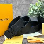 LV ремень двухсторонний черная кожа в икре пряжка LV черная кожа в икре на черном металле