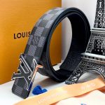 LV ремень серая монограмма пряжка LV черная матовая серебряным кантом