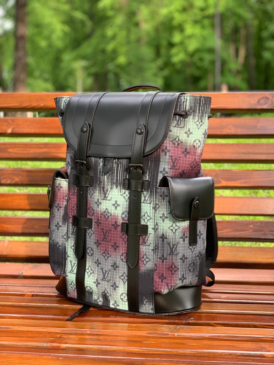 lv-ryukzak-christopher-tekstil-haki.jpg LV рюкзак Christopher текстиль хаки — изображение 1