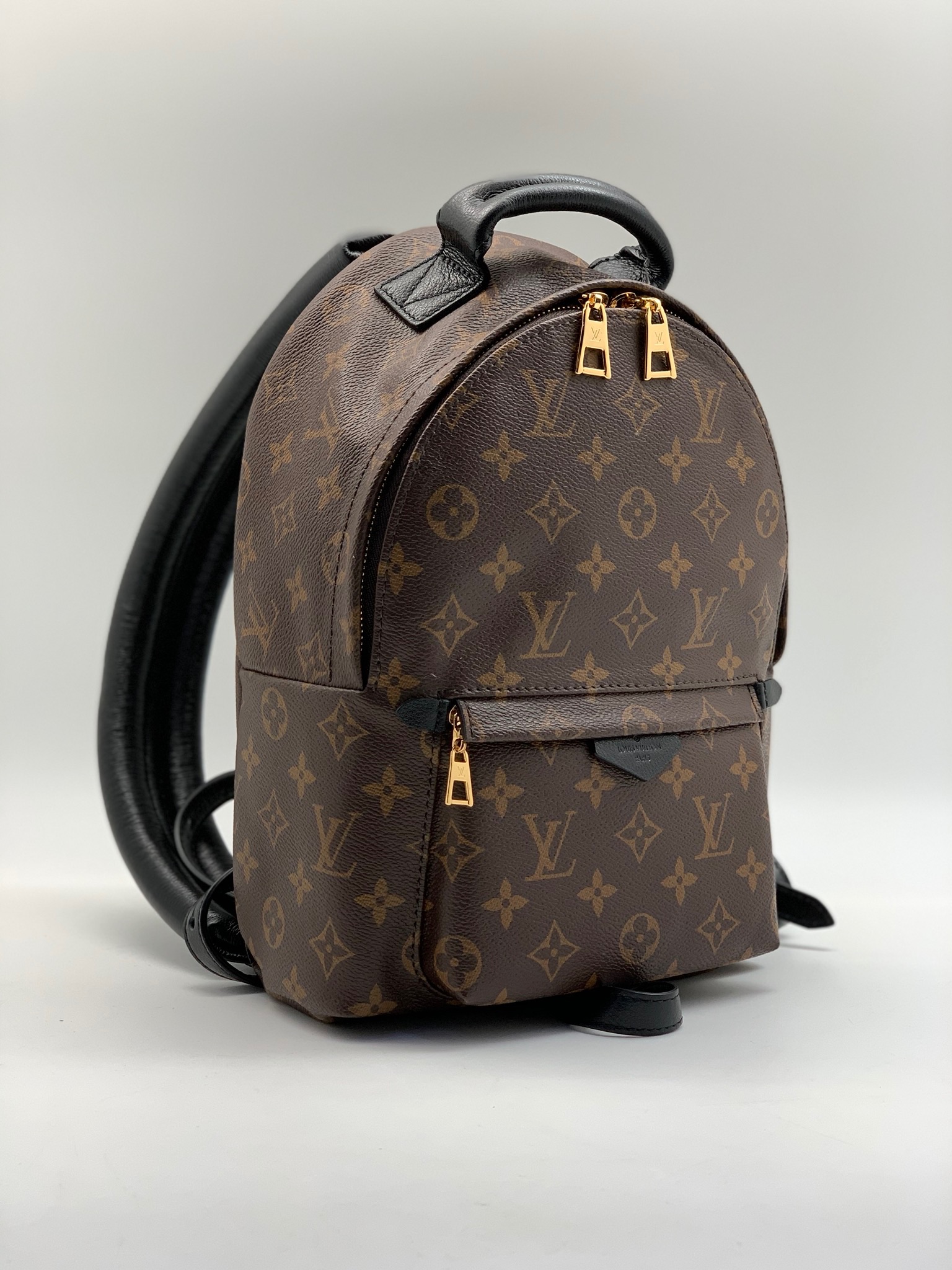 lv-ryukzak-palm-spring-korichnevaya-monogramma-srednij.jpg LV рюкзак Palm Spring коричневая монограмма средний — изображение 1