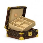 LV шкатулка для украшений коричневая монограмма коричневая внутри