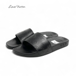 LV шлепанцы черные с углубленной монограммой