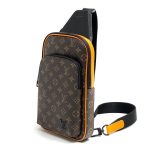 LV Слинг коричневая монограмма большой карман спереди и железное лого